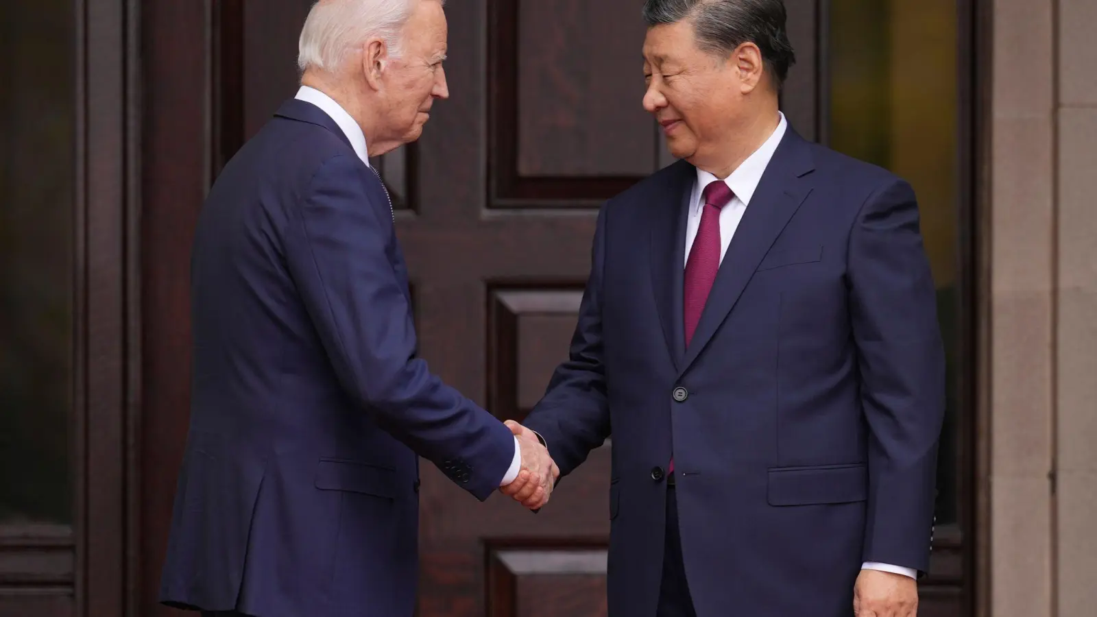 US-Präsident Joe Biden (l) sagte, die Gespräche gehörten zu den „konstruktivsten und produktivsten“, die er mit Chinas Staatschef Xi Jinping gehabt habe. (Foto: Doug Mills/Pool The New York Times via AP/dpa)