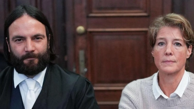 Christina Blocks Verteidiger Ingo Bott fordert, dass eine Anklage gegen ihren Ex-Mann Stephan Hensel in einem weiteren Verfahren öffentlich verlesen wird.  (Foto: Marcus Brandt/Pool dpa/dpa)