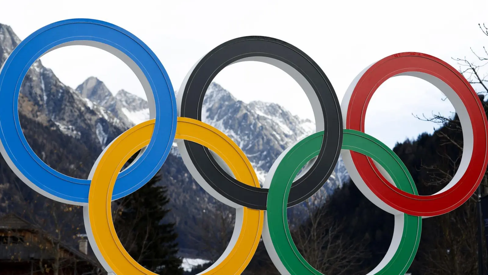 In 100 Tagen beginnen die Olympischen Winterspiele in Italien. (Foto: Alessandro Trovati/AP/dpa)