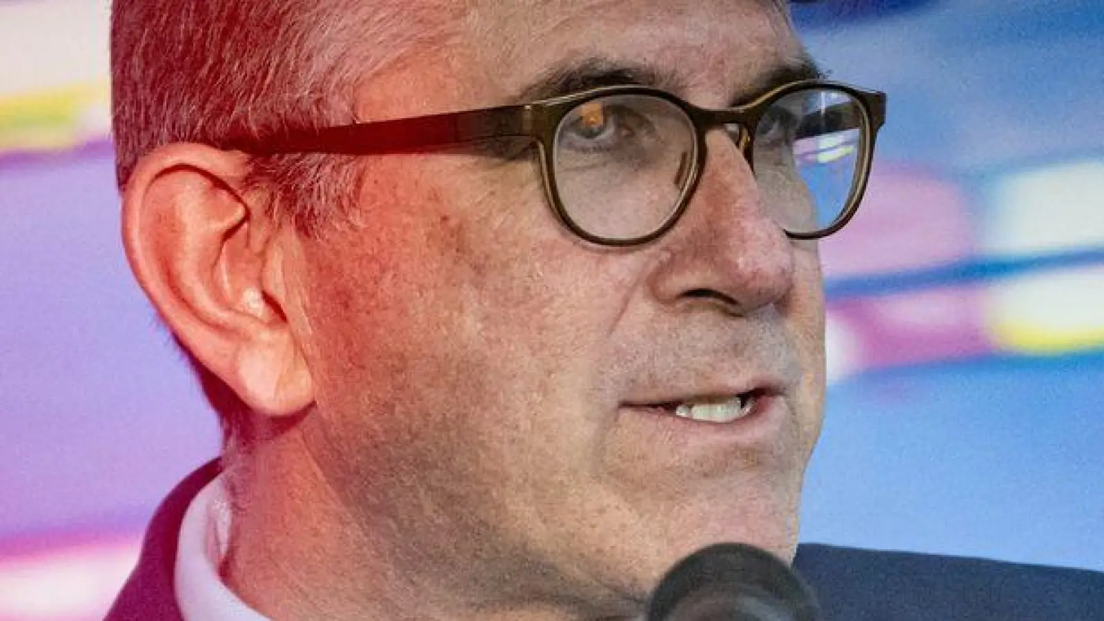 Kulturstaatsminister Weimer sucht seit Monaten Wege für eine bessere Vergütung von Künstlern auf Musikstreamingdiensten. (Archivbild) (Foto: Fabian Sommer/dpa)