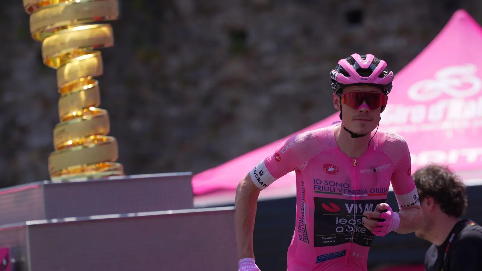 Hat die Giro-Trophäe fest im Blick: Jonas Vingegaard. (Archivbild) (Foto: Spada/LaPresse/AP/dpa)