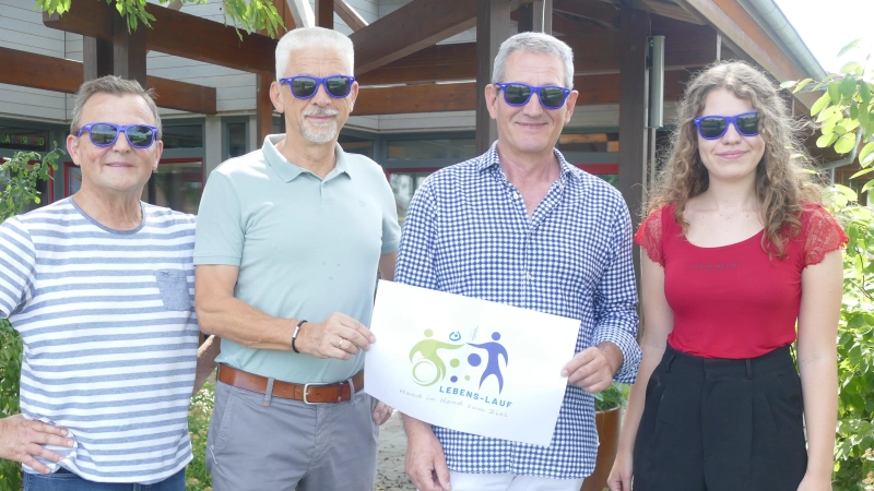 Freuen sich auf viele Besucherinnen und Besucher beim Sommerfest der Lebenshilfe: Karl-Otto Mollwitz, Werner Mönikheim, Dr. Mathias Bender und Corinna Lunz (von links). (Foto: Helmut Meixner)