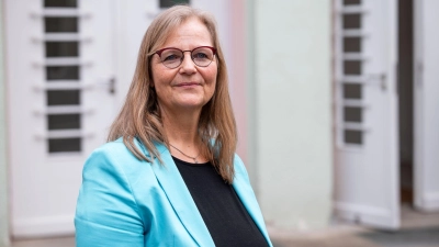 Tanja Keller ist neue Präsidentin der Landessynode. (Foto: Daniel Vogl/dpa)