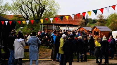 Mit fünf Bands unterschiedlicher Stilrichtungen versucht der Verein KellerKultur auch dieses Jahr zahlreiche Musikliebhaber in den Natur- und Teich-Erlebnispark zu locken. (Archivfoto: Simone Hedler)