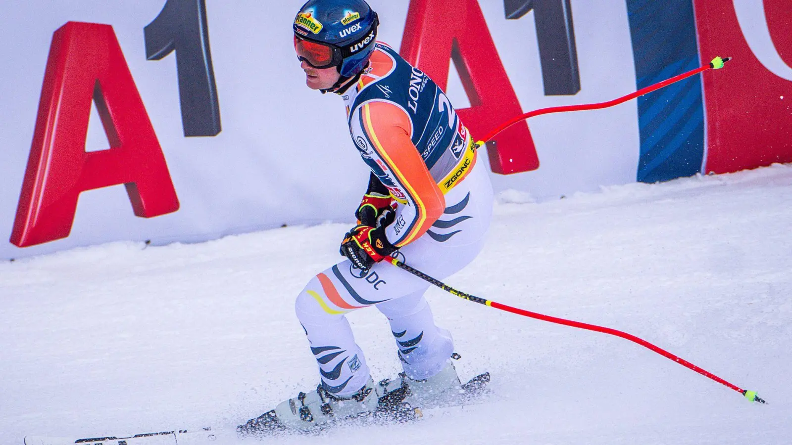 Simon Jocher belegte in der Abfahrt der Team-Kombination nur Platz 18. (Foto: Jens Büttner/dpa)