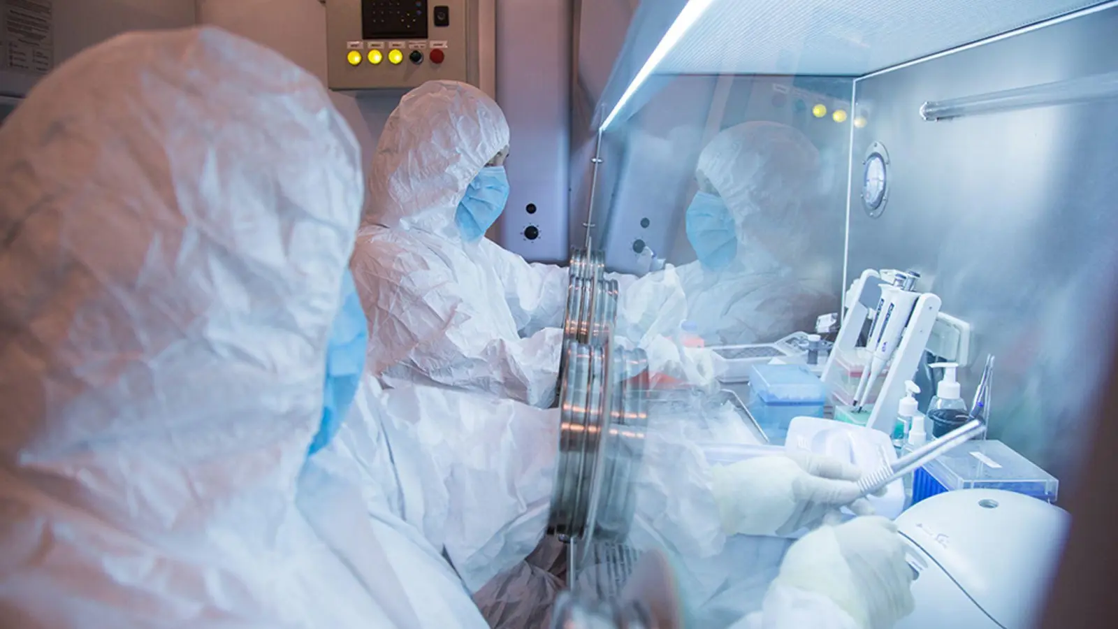 Eine Mitarbeiterin des Instituts in Irkutsk ist gestorben. (Foto: Uncredited/The Irkutsk Anti-Plague Research Institute of Siberia and Far East/AP/dpa)