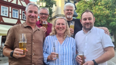 Die Platzbürgermeister freuen sich auf die Vorkirchweihen (von links): Ottmar Stender, Norbert Eichhorn, Sabine Detsch, Uwe Kirchberger und Bernt Andrae. (Foto: Anna Franck)