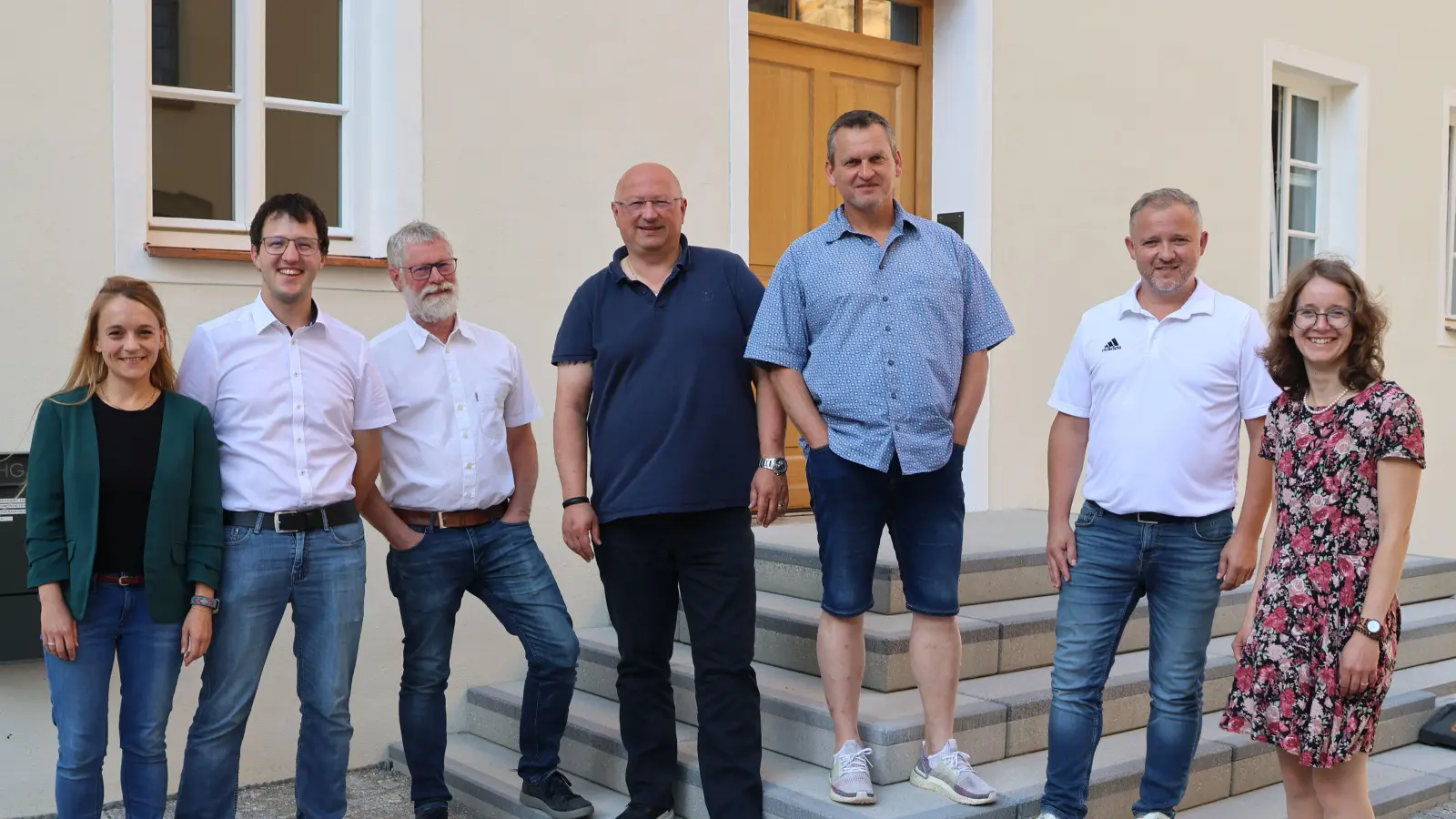 Bilden im Wassertrüdinger Stadtrat jetzt eine „parteiunabhängige Fraktion“ (v. l.): Katharina Bucher, Jörg Edelmann, Gerd Muschler, Michael Baumeister, Matthias Reichenberg, Andreas Böhler und Verena Müller. (Foto: Martina Haas)