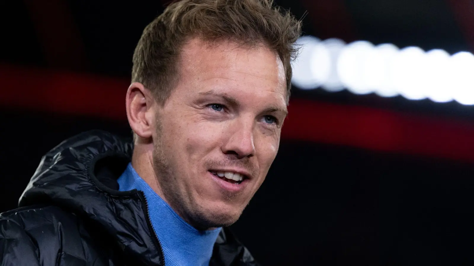 Trainer Julian Nagelsmann von München kommt vor dem Spiel in das Stadion. (Foto: Sven Hoppe/dpa)