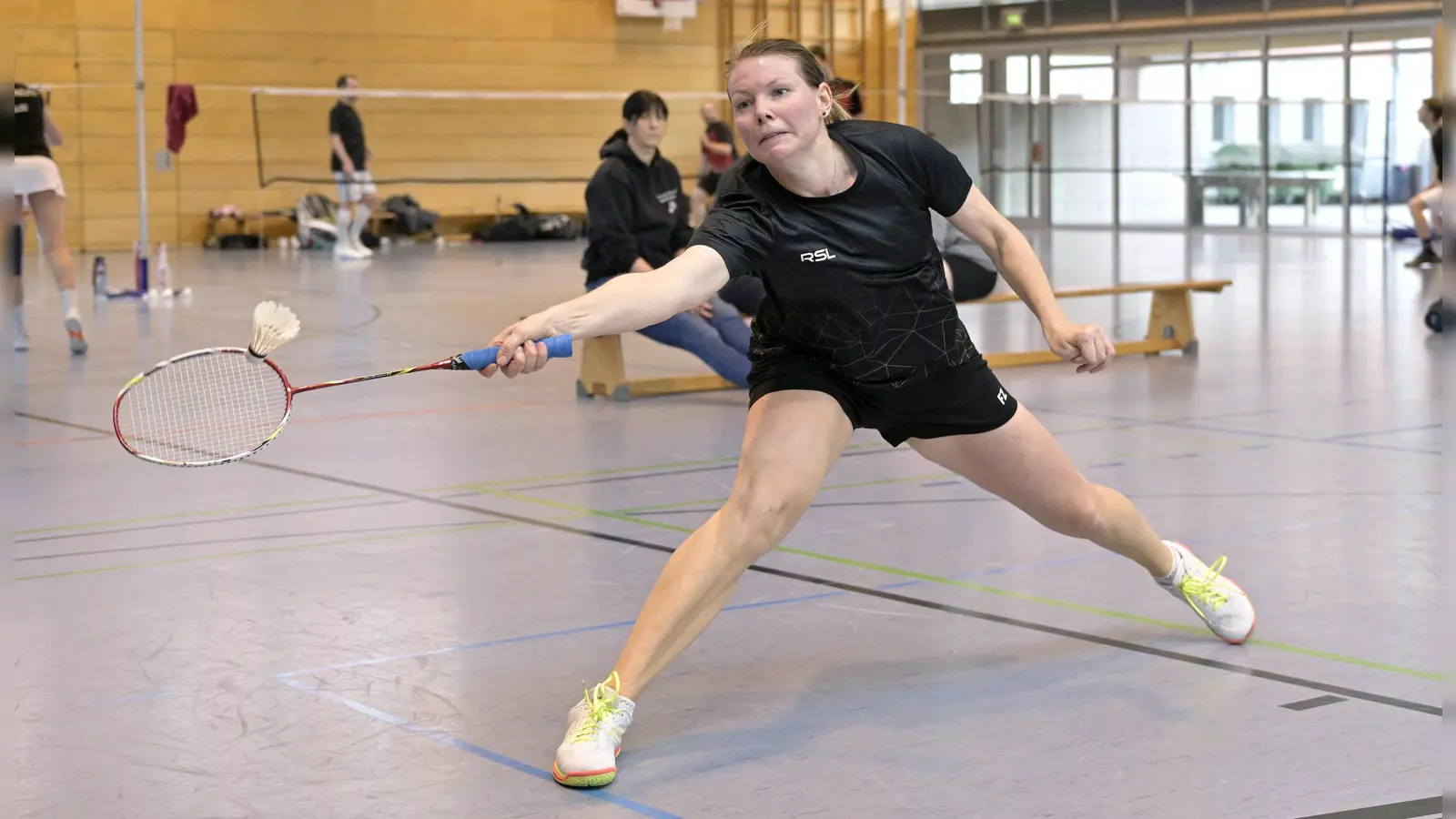 Nina Buckel holte für den TSV Ansbach den ersten Punkt im Doppel mit Anita Kuguschew und im Mixed zusammen mit Clemens Würth den entscheidenden Siegpunkt zum 5:3 gegen Schwabach. (Foto: Martin Rügner)