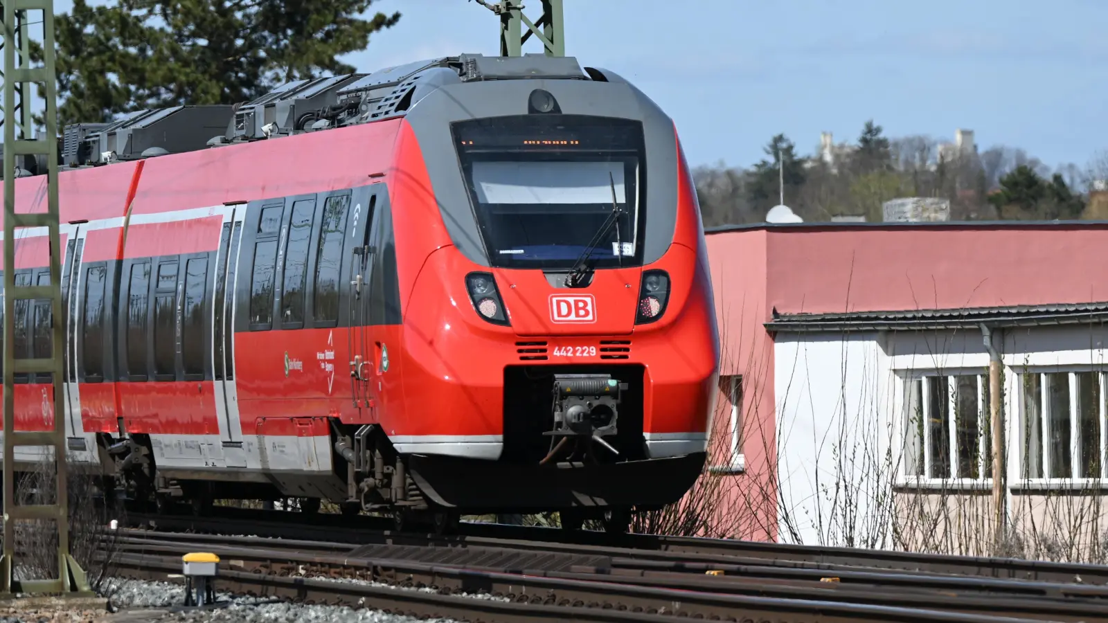 Die S4 verkehrt bis Juli zwischen Ansbach und Nürnberg nur eingeschränkt. (Foto: Manfred Blendinger)