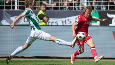 Das Duell zwischen Aufsteiger Münster und Hannover war lange Zeit umkämpft.   (Foto: Bernd Thissen/dpa)