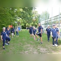 Das war das letzte „Draußen-Training” der TSV Herzsportgruppe auf dem TSV-Gelände an der weißen Marter. Die Übungen finden ab sofort wieder zu den bekannten Zeiten in der Marktgrafenhalle statt (Foto: Christa Frühwald)