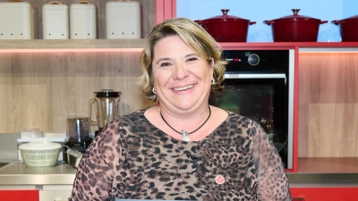 Angela Röschinger trat im Jahresfinale der ZDF-Küchenschlacht 2025 an. (Foto: ZDF/Gunnar Nicolaus)