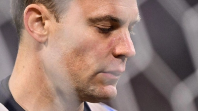 Die Wade macht Probleme: Kapitän Manuel Neuer. (Foto: Harry Langer/dpa)