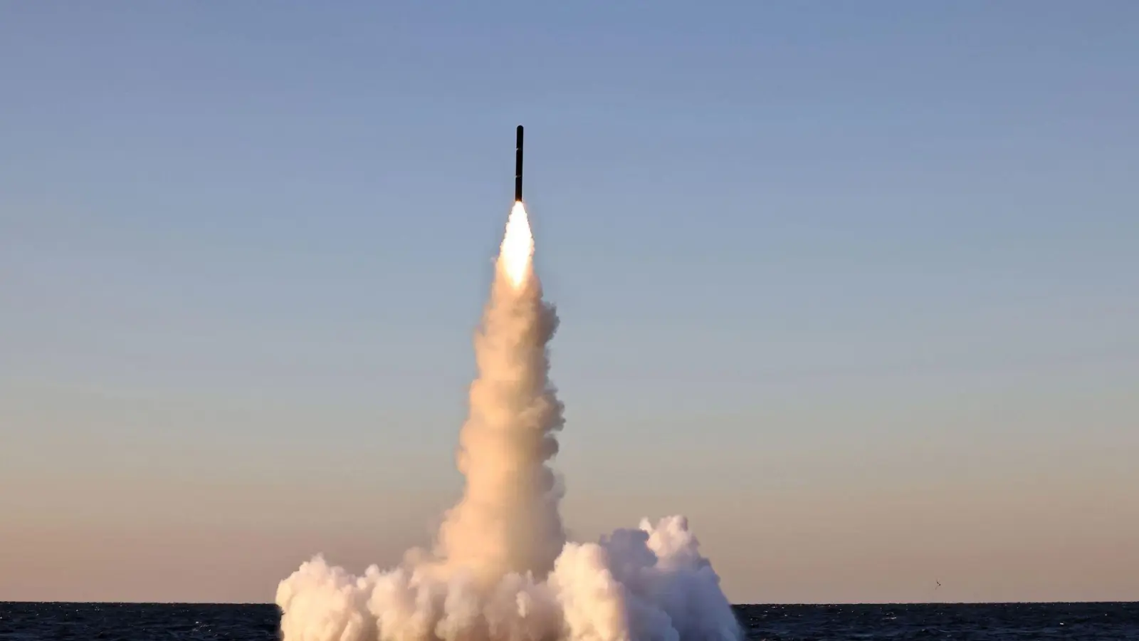 Nordkorea testete in den vergangenen Wochen immer wieder Raketen. (Archivbild) (Foto: Uncredited/KCNA via KNS via AP/dpa)