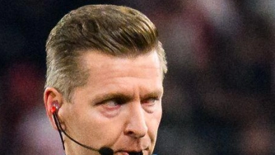 Tobias Welz steht nach dem Pokalspiel zwischen Stuttgart und Freiburg in der Kritik. (Archivfoto) (Foto: Tom Weller/dpa)