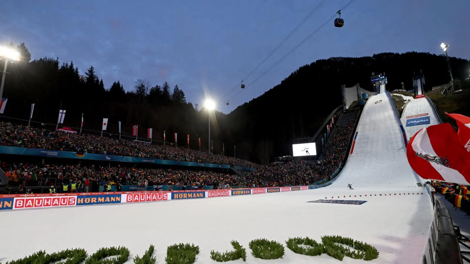 In Oberstdorf geht es los. (Archivbild) (Foto: Angelika Warmuth/dpa)