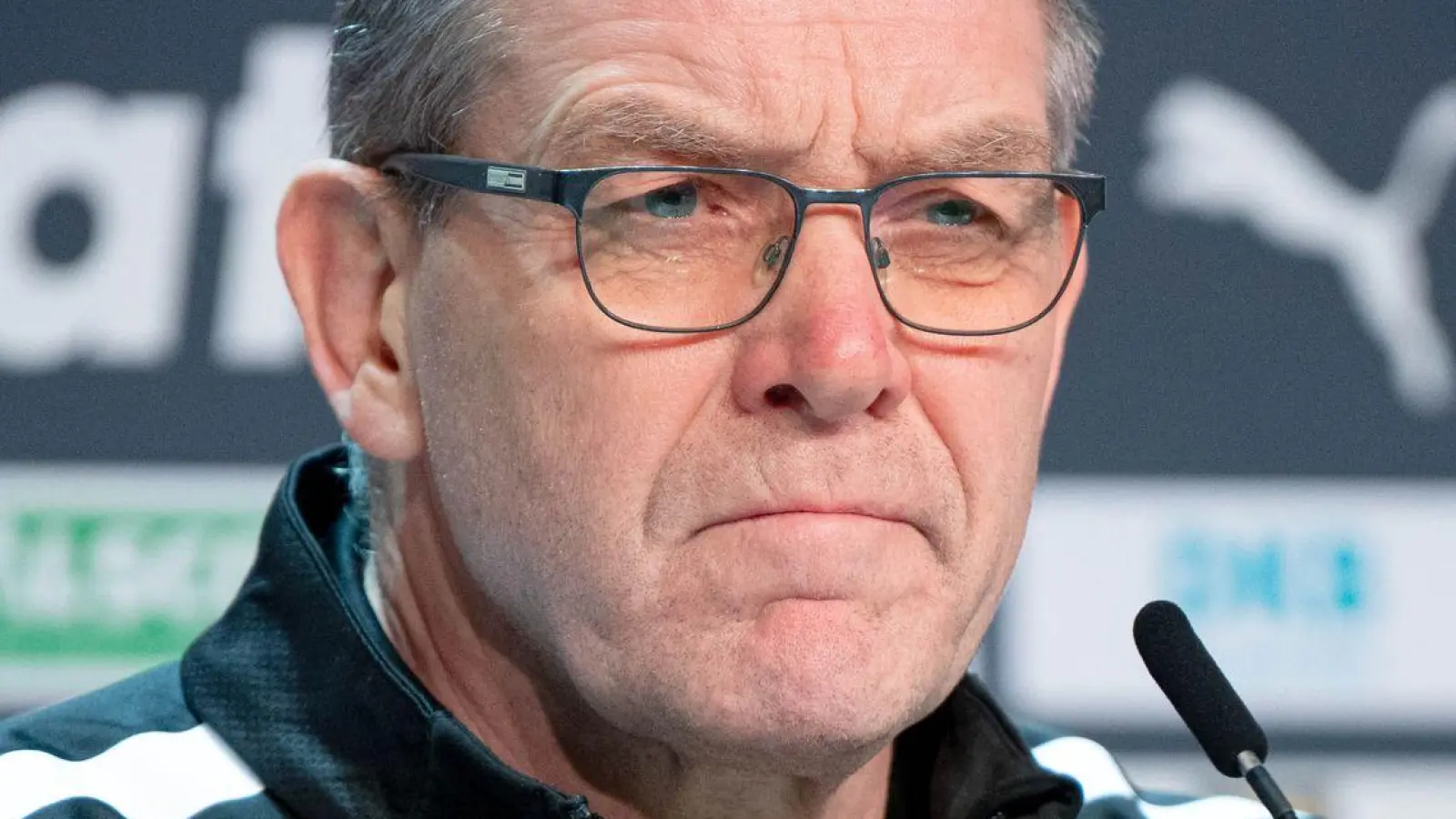 Alfred Gislason muss nach der Niederlage gegen Serbien viel Kritik einstecken. (Foto: Sina Schuldt/dpa)