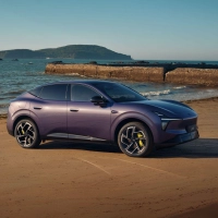 Das Elektro-SUV L03 soll laut Hersteller mit überdurchschnittlichen Ladeleistungen punkten. (Foto: Xpeng Motors/dpa-tmn)