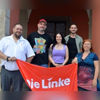 Der erste Vorstand des neuen Linken-Ortsverbandes für den Landkreis Neustadt/Aisch-Bad Windsheim (von links): Nicolai Gröner, der Vorsitzende Philipp Momberg-Hauck, die Vorsitzende Chiara Kunze, Marvin Gordes und Kathrin Wagener. Auf dem Foto fehlen Anne Stang und Tanja Schmitt. (Foto: Johannes Zimmermann)