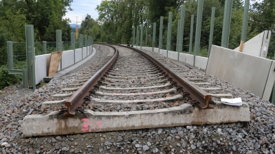 Bayern klagt, beim Eisenbahnnetz herrsche „Alarmstufe Rot“. (Archivbild) (Foto: Karl-Josef Hildenbrand/dpa)