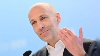 BDI-Präsident Peter Leibinger kritisiert die Bundesregierung. (Archivbild) (Foto: Sebastian Gollnow/dpa)