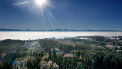 Die Sonne schien im abgelaufenen Jahr lange über Bayern: Fast 2.000 Stunden zählte der Deutsche Wetterdienst in einer vorläufigen Auswertung. (Archivbild) (Foto: Karl-Josef Hildenbrand/dpa)