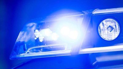 Die Polizei ermittelt jetzt wegen Verstößen gegen das Sprengstoffgesetz und das Waffengesetz. (Symbolbild) (Foto: Lino Mirgeler/dpa)