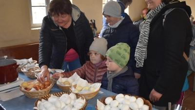 Im Freilandmuseum werden wieder Mitmachstationen für Kinder angeboten. Auch Eier werden wieder gefärbt. (Foto: Ute Niephaus)