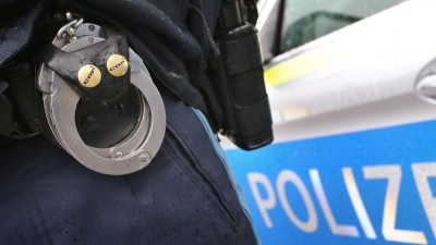 Mehrere Streifen der Verkehrspolizei und Polizeiinspektion Kempten waren zur Unfallaufnahme im Einsatz. (Symbolbild) (Foto: Karl-Josef Hildenbrand/dpa)