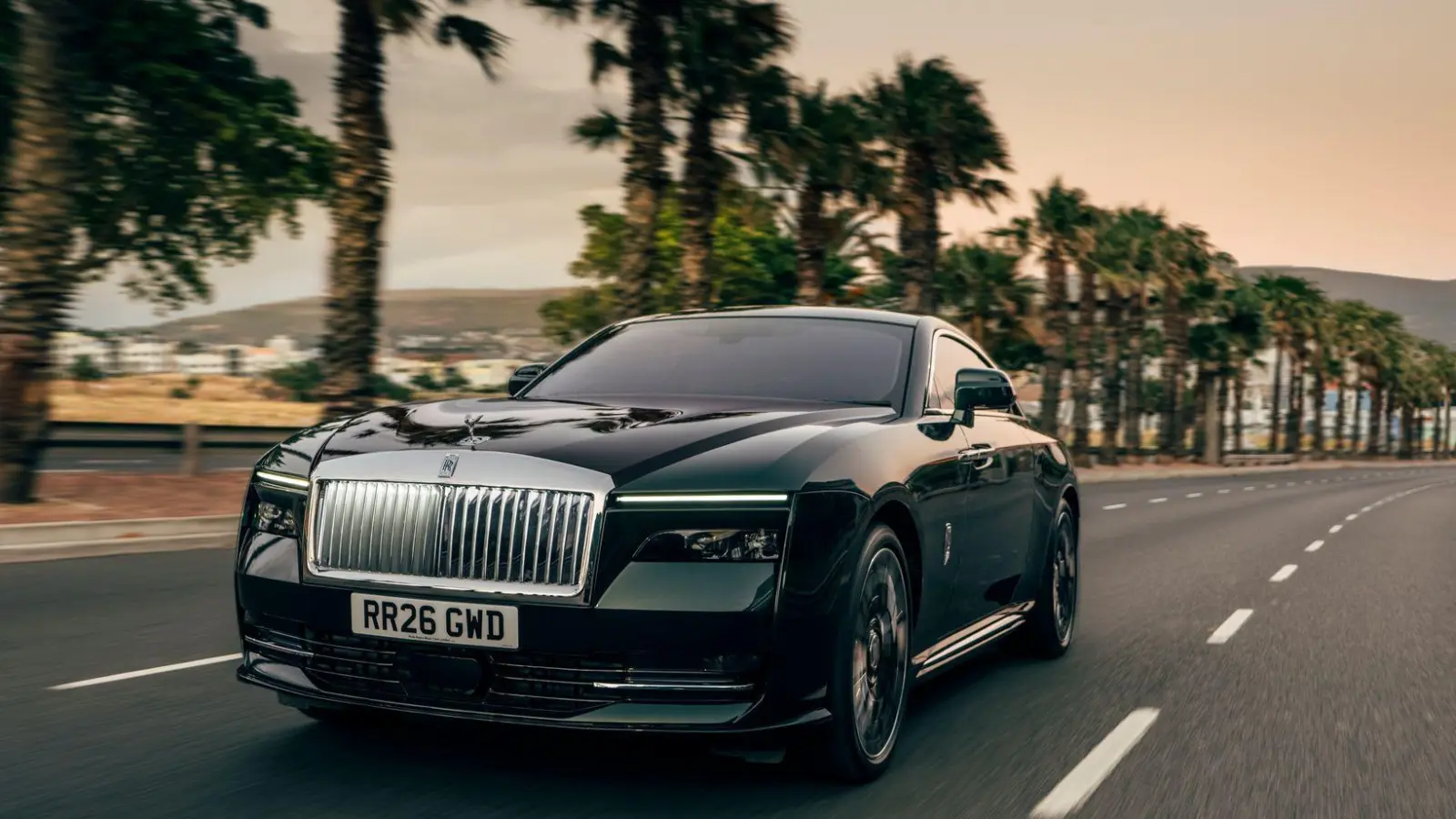Der Spectre kombiniert modernste Elektrotechnik mit dem unverkennbaren Luxusdesign von Rolls-Royce. (Foto: Rolls-Royce/dpa-tmn)