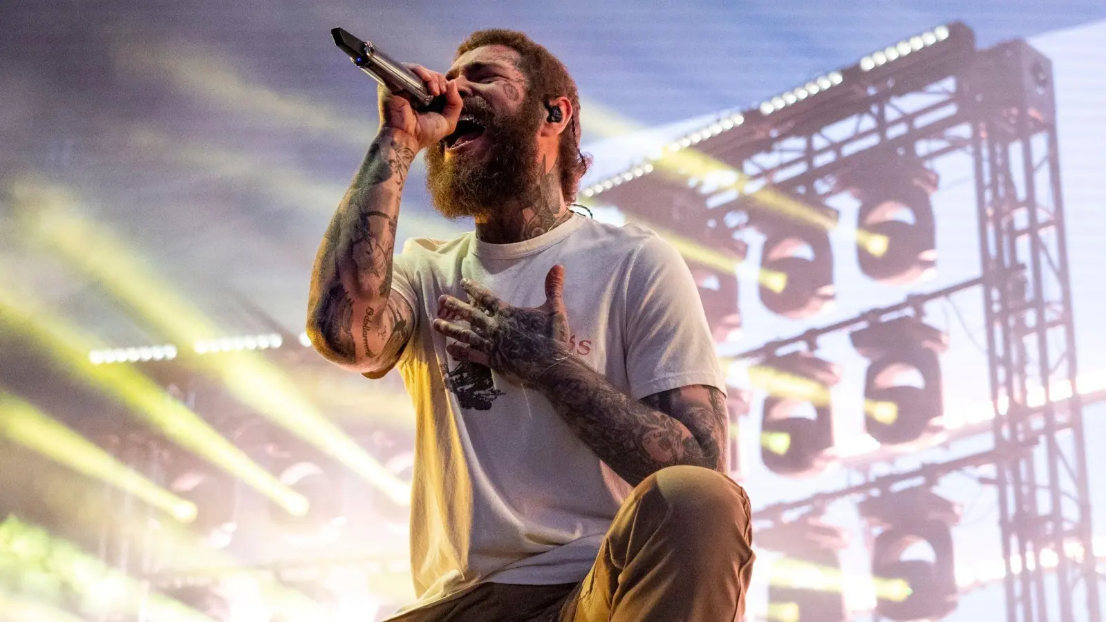 Post Malone beim BottleRock Music Festival in Kalifornien. (Foto: Amy Harris/Invision/AP/dpa)