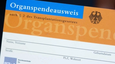 Im Ringen um mehr lebensrettende Organspenden kommt ein neuer Anlauf für Änderungen der Spenderegeln in Gang. (Foto: Hendrik Schmidt/dpa)