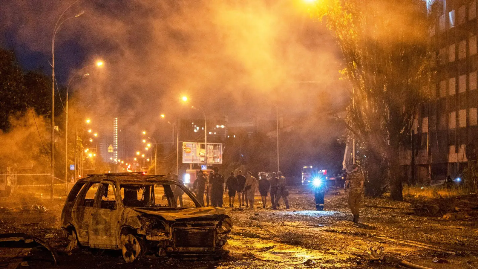 Erneut hat Russland die Ukraine massiv mit Angriffen überzogen. (Foto: Dan Bashakov/AP/dpa)