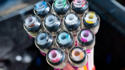 Kündigung erlaubt: Auch bei Glasfaserverträgen darf der Anbieter nicht einfach ablehnen. (Foto: Matthias Rietschel/dpa-Zentralbild/dpa)