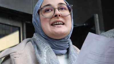 Nach mehr als sechs Wochen Haft ordnete ein Bundesrichter die Freilassung Rümeysa Öztürks an und bewertete die Inhaftierung als unrechtmäßig. (Archivbild) (Foto: Leah Willingham/AP/dpa)