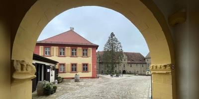 Für das Restaurant Amtshaus (Vordergrund) und Le Frankenberg im Schloss ist nun Sascha Bungeroth der Küchenchef. (Foto: Gerhard Krämer)