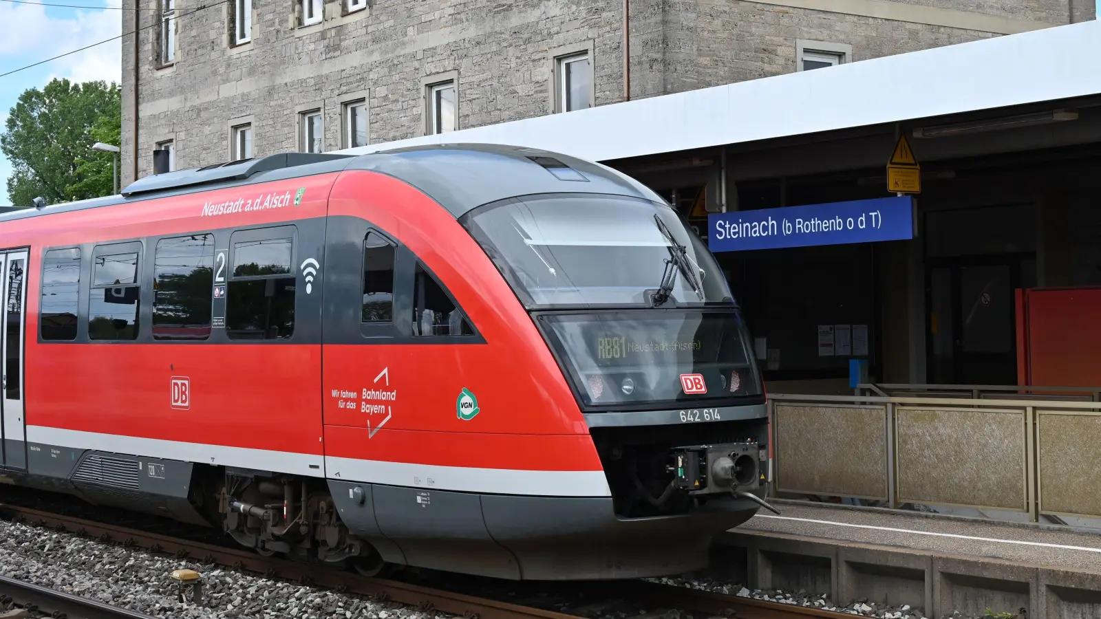 Auf der Linie von Steinach nach Neustadt fielen am Sonntag mehrere Züge aus. Die Bahn wich auf das Taxi aus. (Archivbild: Manfred Blendinger)