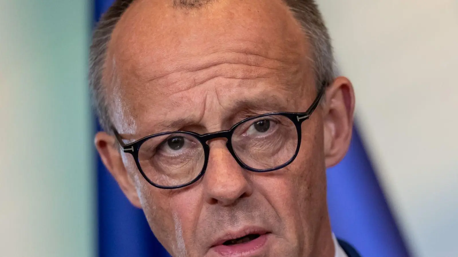 Kanzler Merz kritisierte die iranischen Gegenschläge. (Foto: Michael Kappeler/dpa)