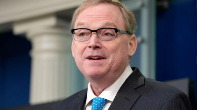 Donald Trump deutet an, Wirtschaftsberater im Weißen Haus halten zu wollen. (Archivbild) (Foto: Alex Brandon/AP/dpa)