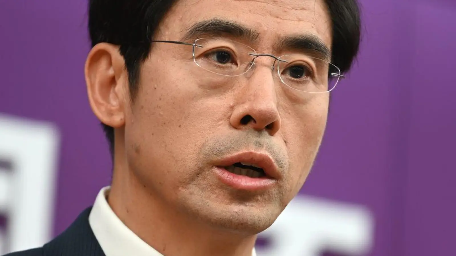 Der Sprecher sprach zum EU-Besuch von Handelsminister Wang Wentao.  (Foto: Johannes Neudecker/dpa)
