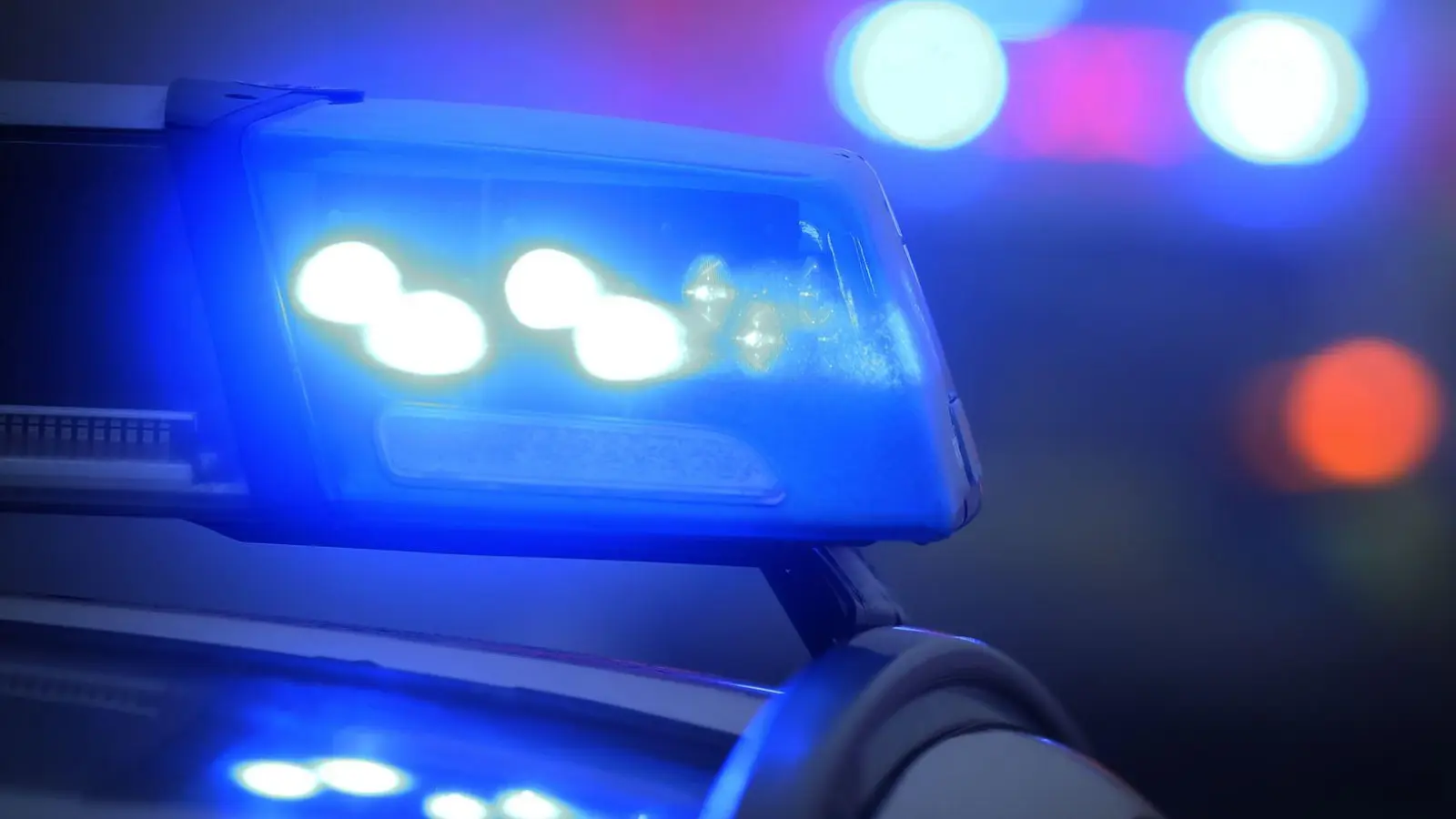 Ein Mann wurde bei der Auseinandersetzung lebensgefährlich verletzt und starb später im Krankenhaus. (Symbolbild) (Foto: Karl-Josef Hildenbrand/dpa)