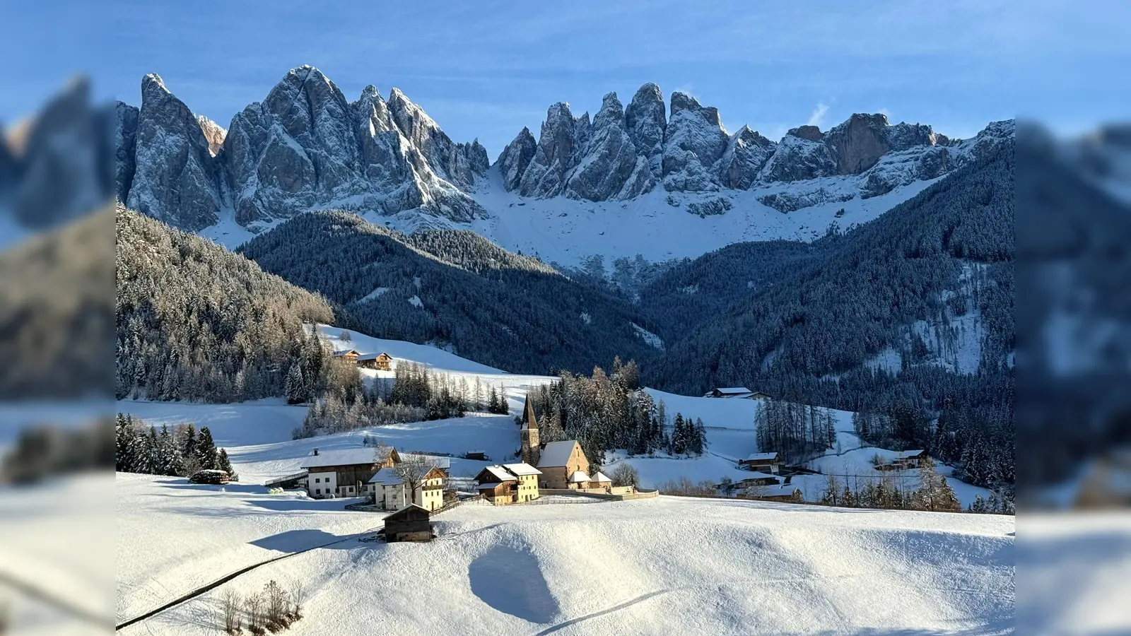 St. Magdalena gilt als eines der schönsten Dörfer Südtirols. (Foto: Christoph Sator/dpa)