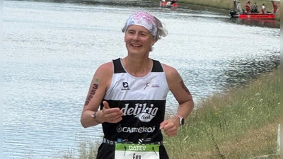 In der ersten Hälfte des Marathons fühlte sich Eva Endreß wieder glücklich. Bei Kilometer 16 (von 42) entstand dieses Bild. (Foto: Christian Endreß)