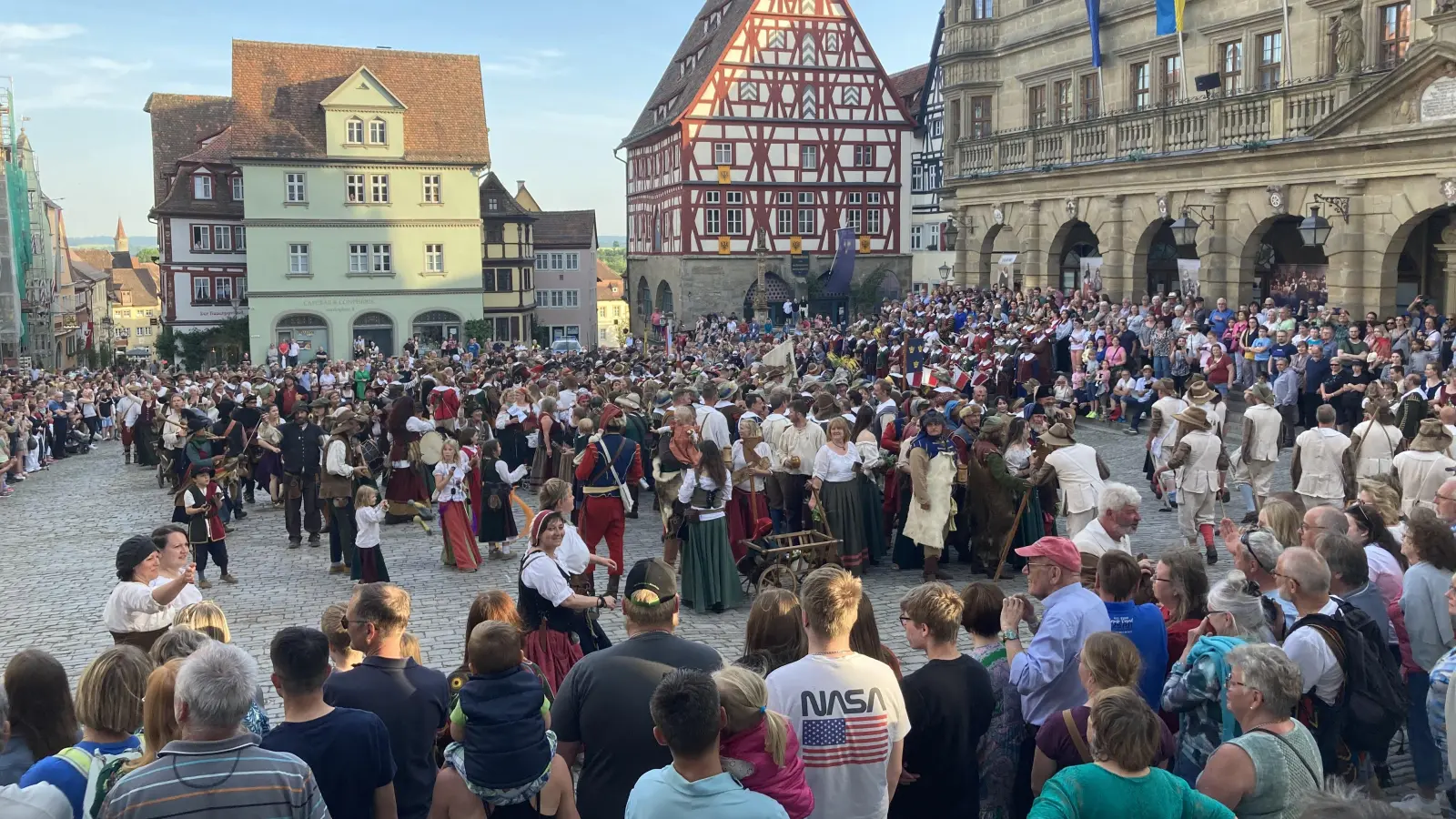 Anlässlich der historischen Pfingstfestspiele gibt es ein buntes Programm in Rothenburg. (Archivbild: Clarissa Kleinschrot )