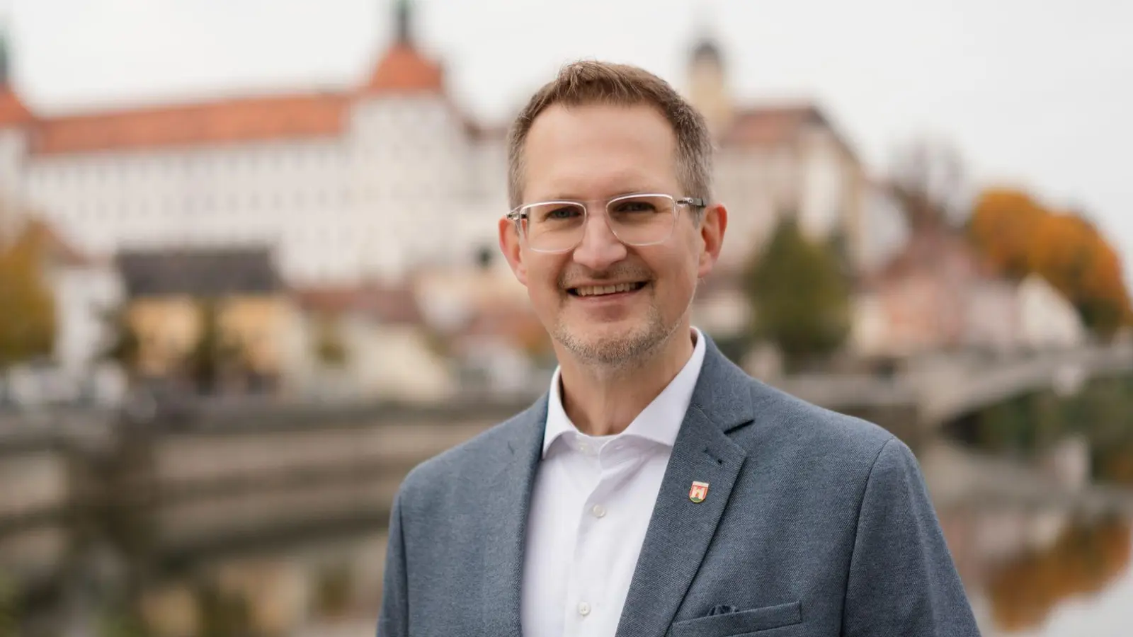 Gerhard Schoder von den Grünen ist neuer OB von Neuburg an der Donau. (Handout) (Foto: Chris Eschner/dpa)