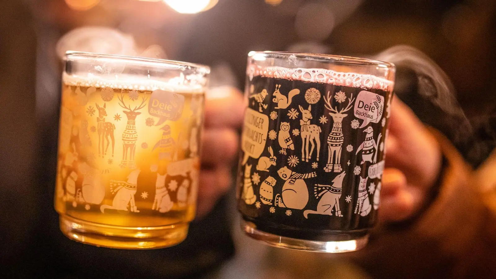 Statt besinnlicher Stimmung sorgte ein „Glühweinmarsch” von Studierenden in Weidenbach für einen Polizeieinsatz. (Symbolbild: Christoph Schmidt/dpa)