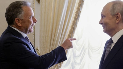 Kremlchef Wladimir Putin (r) und der US-Unterhändler Steve Witkoff haben mehr als drei Stunden lang über Vorschläge für eine Friedenslösung im russischen Angriffskrieg gegen die Ukraine gesprochen. (Foto: Gavriil Grigorov/Pool Sputnik Kremlin/AP/dpa)
