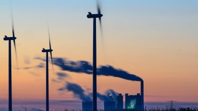 Der Rückgang klimaschädlicher Emissionen hat sich laut Umweltbundesamt verlangsamt. (Foto: Hendrik Schmidt/dpa)